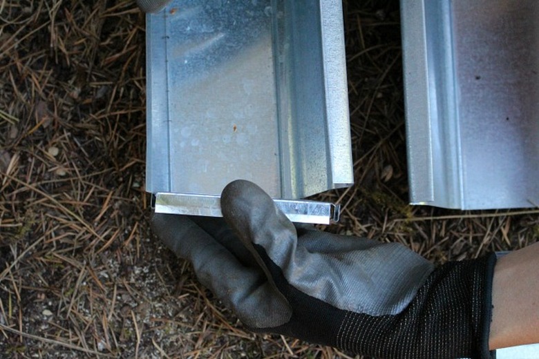 How to put end caps on gutters