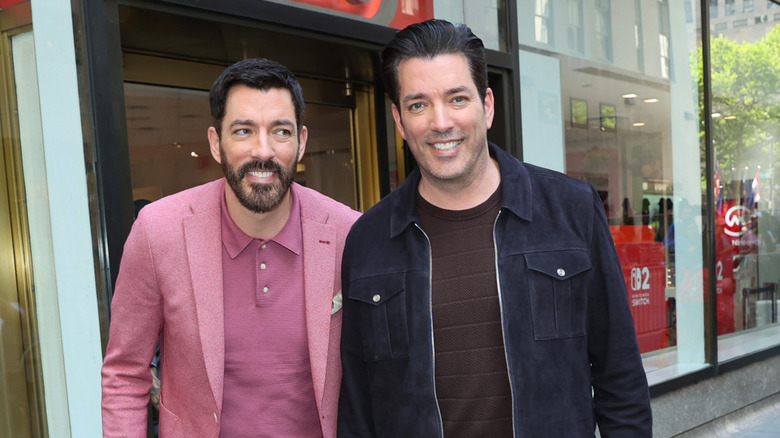Drew and Jonathan Scott visit the Today Show.