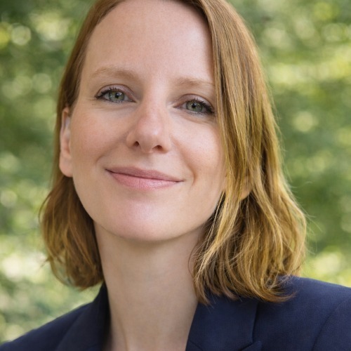 Photo of Suzanne Brons